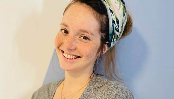 אביה גברא, בוגרת החוג לסיעוד באוניברסיטת תל אביב, אחות במחלקת אונקולוגית ילדים, בית חולים ׳שניידר׳